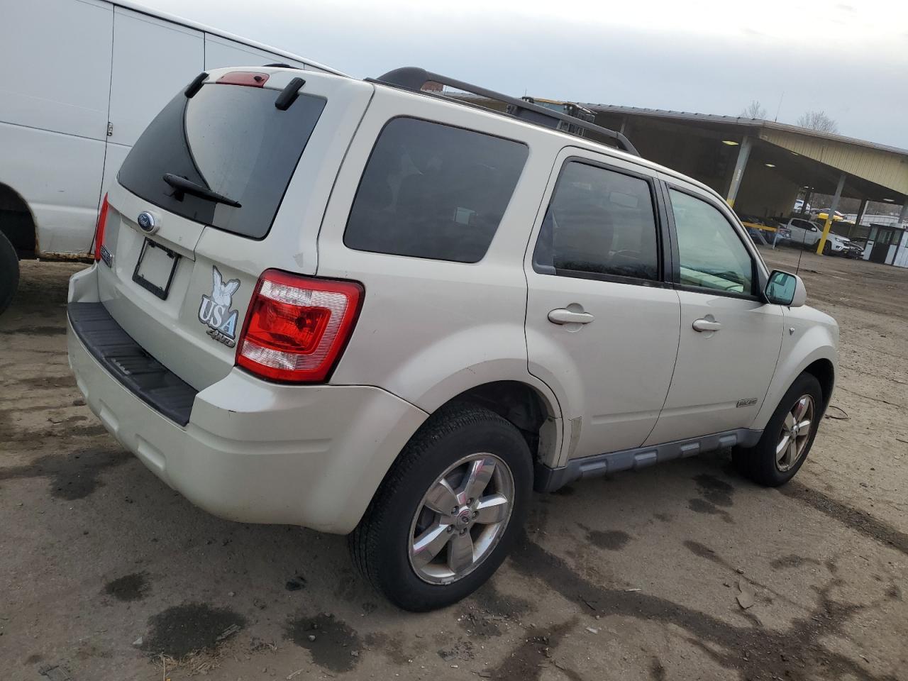Image 3 of 2008 FORD ESCAPE LIMITED 2008 with VIN 1FMCU94128KB27773