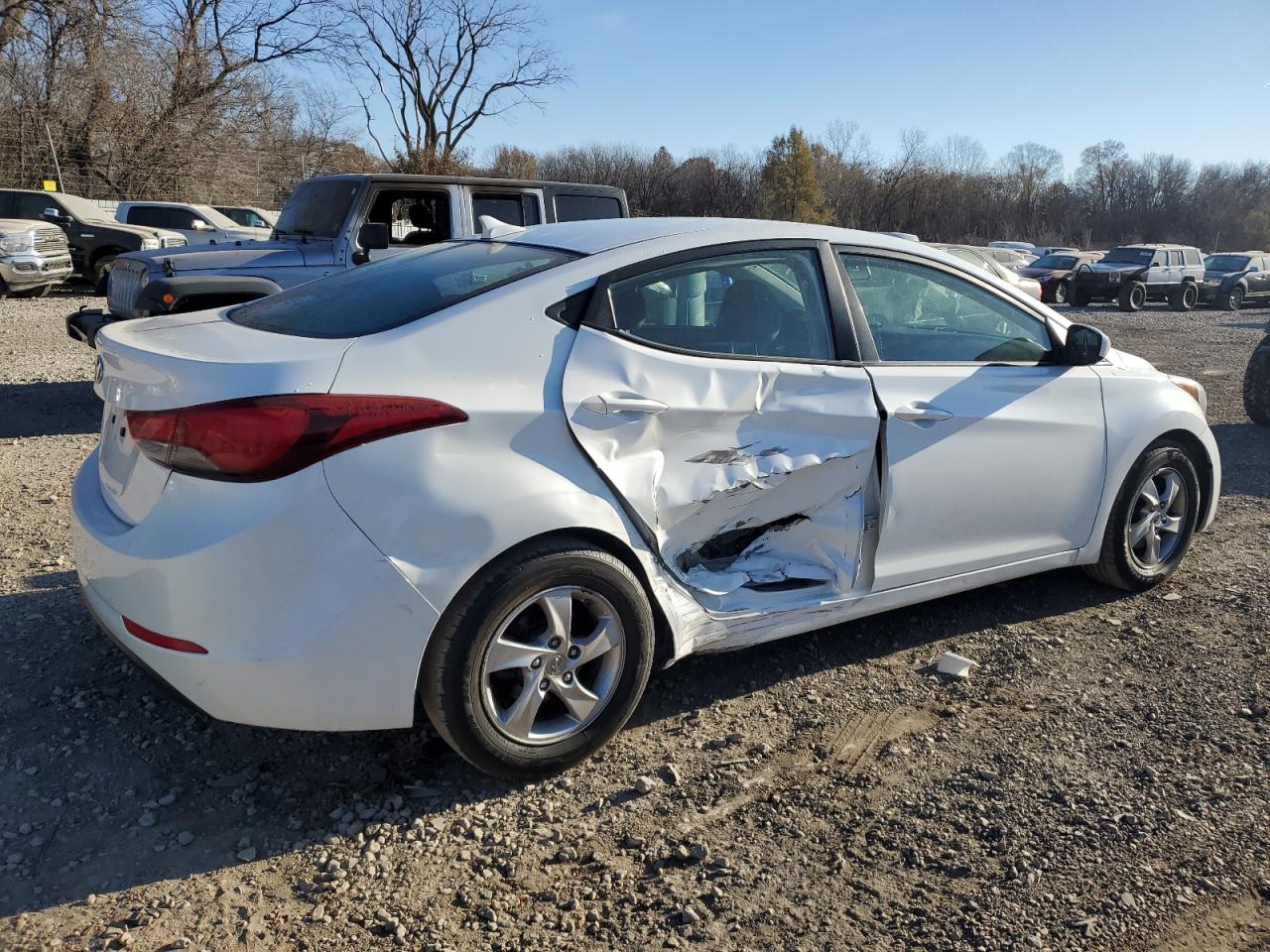 Image 3 of 2014 HYUNDAI ELANTRA SE 2014 with VIN 5NPDH4AE0EH486959