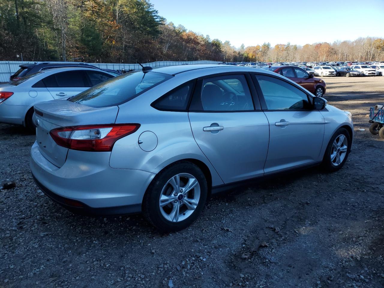 Image 3 of 2014 FORD FOCUS SE 2014 with VIN 1FADP3F24EL164449