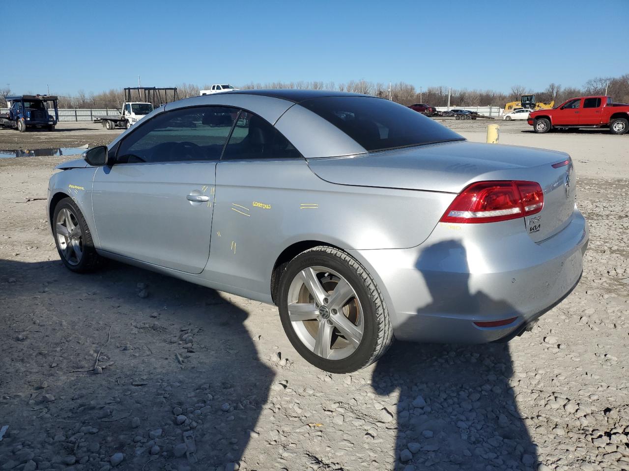 Изображение 2 2012 VOLKSWAGEN EOS LUX 2012 с VIN WVWFW7AH0CV003428