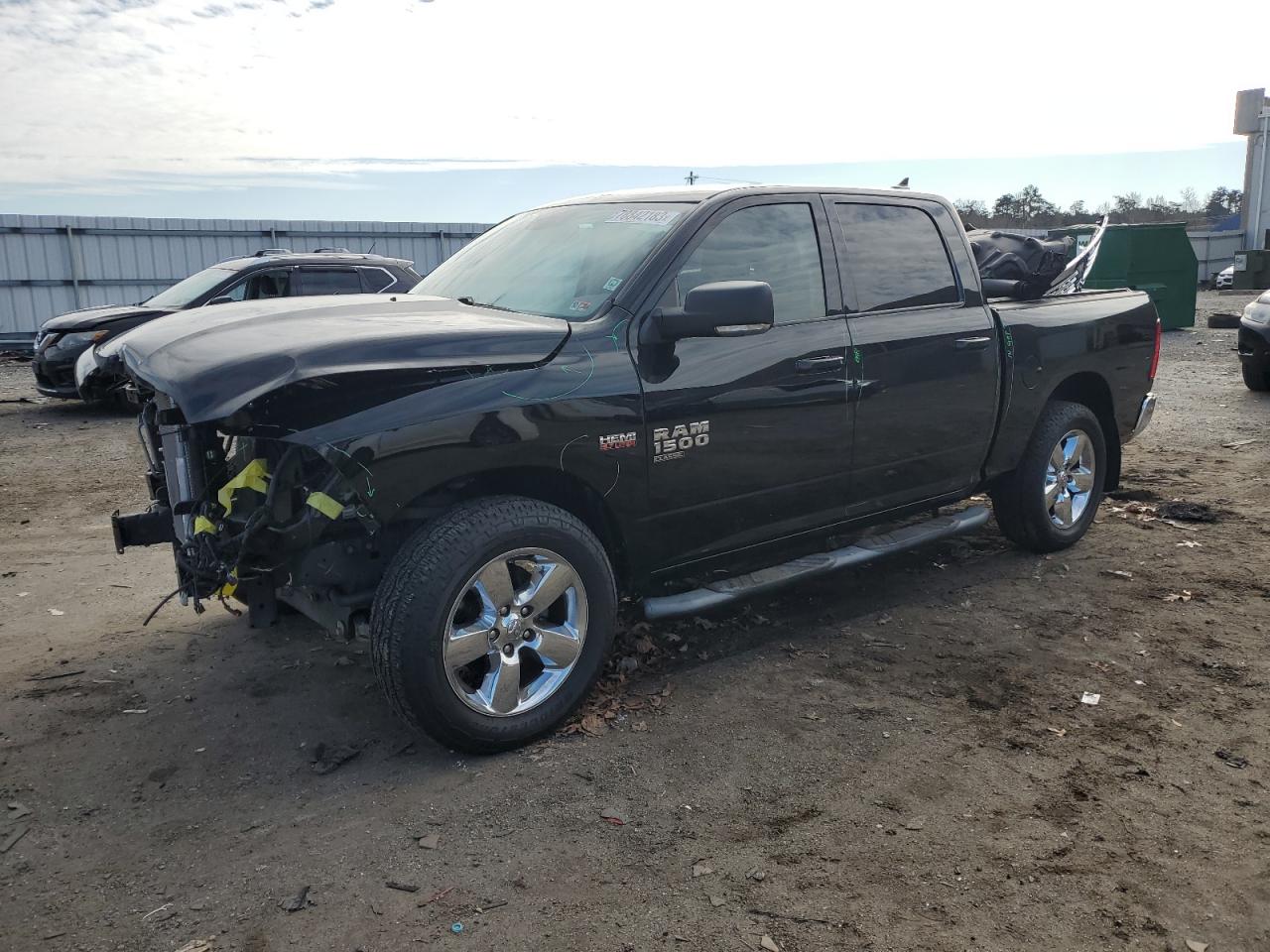 Изображение 2019 RAM 1500 CLASSIC SLT 2019