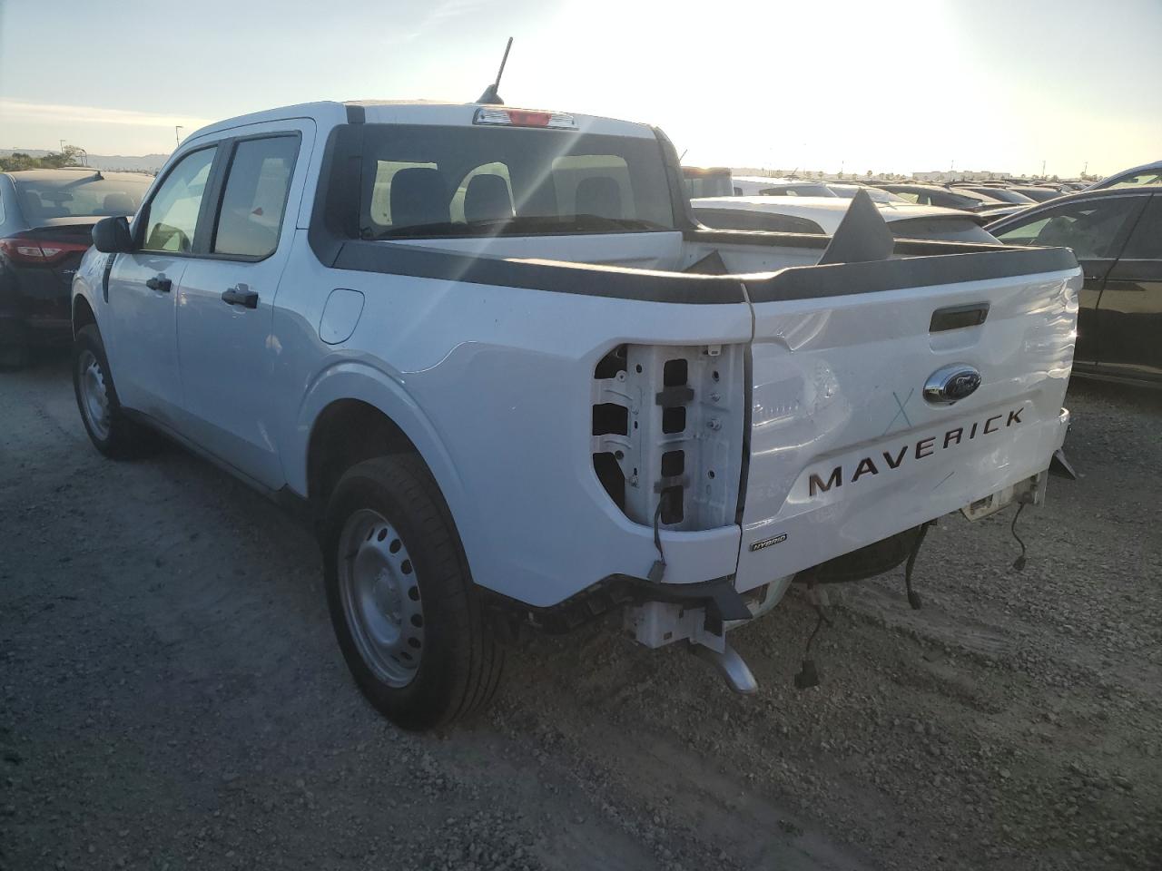 Изображение 2 2022 FORD MAVERICK XL 2022 с VIN 3FTTW8E3XNRA75034