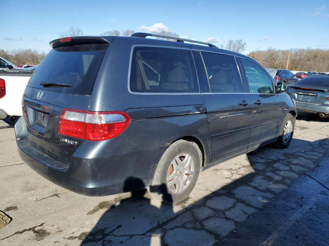 Image 3 of 2005 HONDA ODYSSEY EXL 2005 with VIN 5FNRL38725B092514