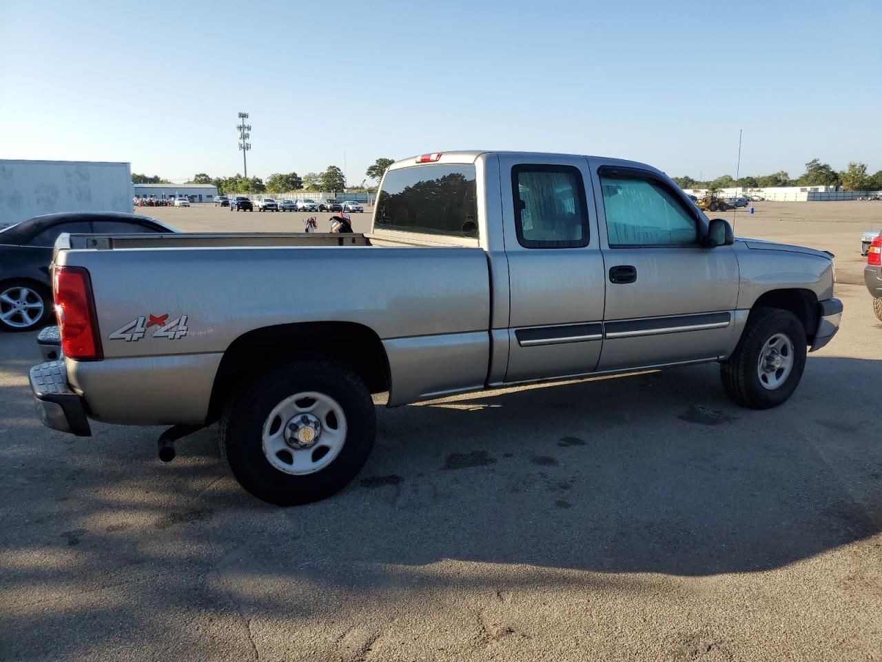 Изображение 3 2003 CHEVROLET SILVERADO K1500 2003 с VIN 1GCEK19V03E326490