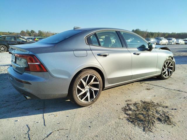 Image 3 of 2020 VOLVO S60 T6 MOMENTUM 2020 with VIN 7JRA22TK1LG072216