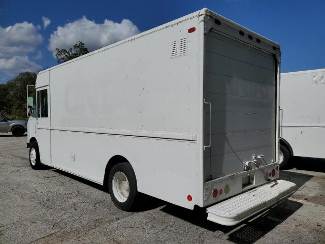 Image 2 of 2001 FREIGHTLINER CHASSIS M LINE WALK-IN VAN 2001 with VIN 4UZAANBW01CJ13698