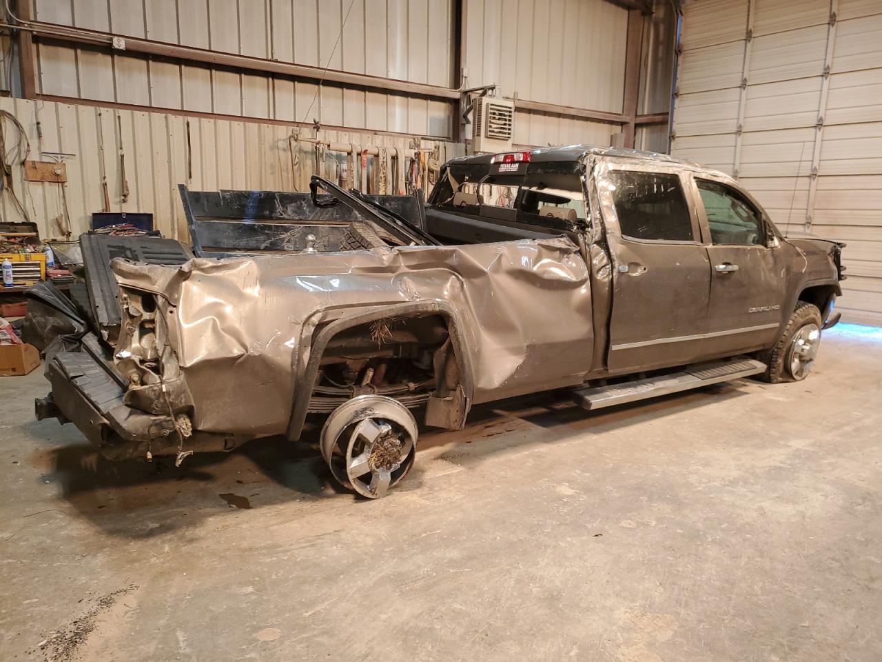 Obraz 3 z 2015 GMC SIERRA K3500 DENALI 2015 z VIN 1GT424E84FF550910