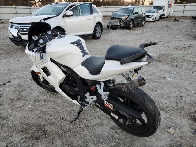 Image 3 of 2015 HYOSUNG GT250 R 2015 with VIN KM4MJ6278F1700649