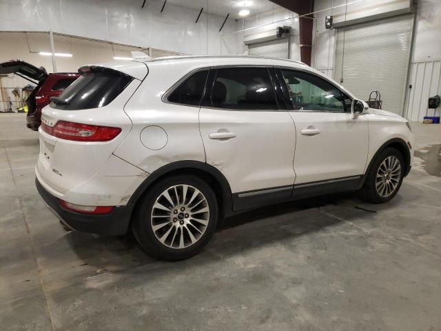 Изображение 3 2017 LINCOLN MKC RESERVE 2017 с VIN 5LMCJ3D94HUL16390
