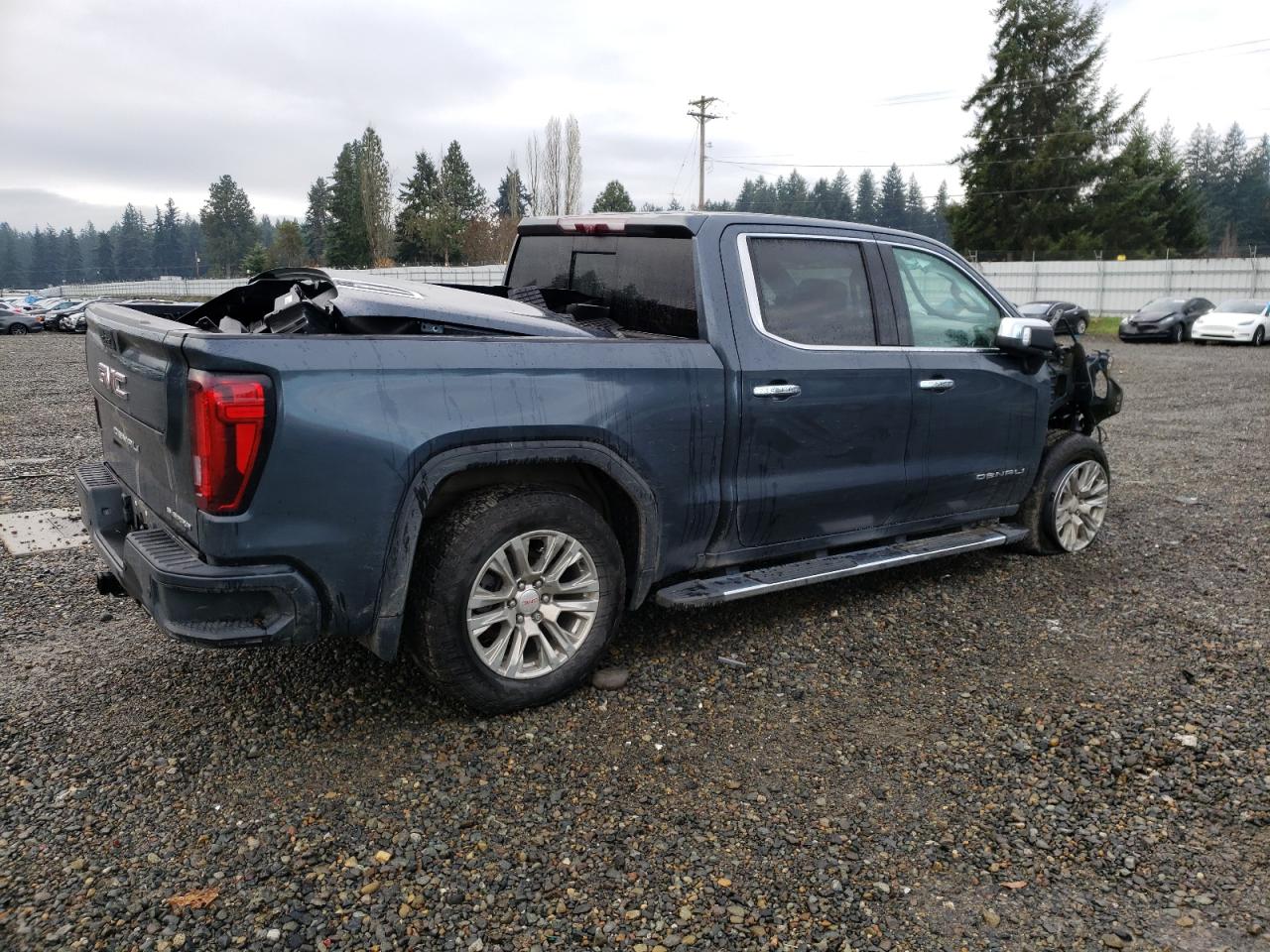 Image 3 of 2021 GMC SIERRA K1500 DENALI 2021 with VIN 1GTU9FED6MZ275685