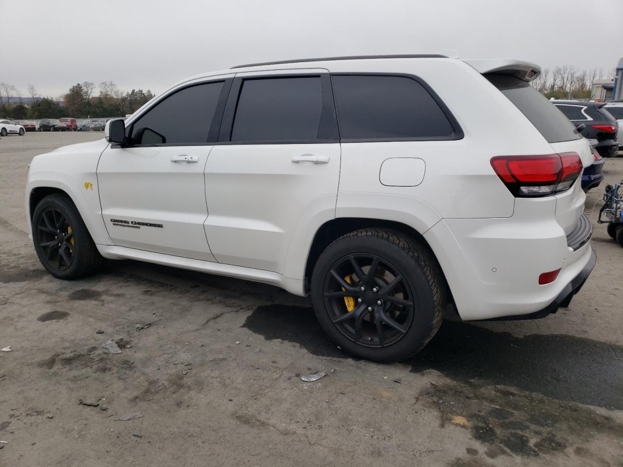 Изображение 2 2018 JEEP GRAND CHEROKEE TRACKHAWK 2018 с VIN 1C4RJFN99JC350905