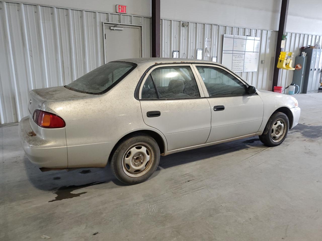 Image 3 of 2002 TOYOTA COROLLA CE 2002 with VIN 2T1BR12E12C564133