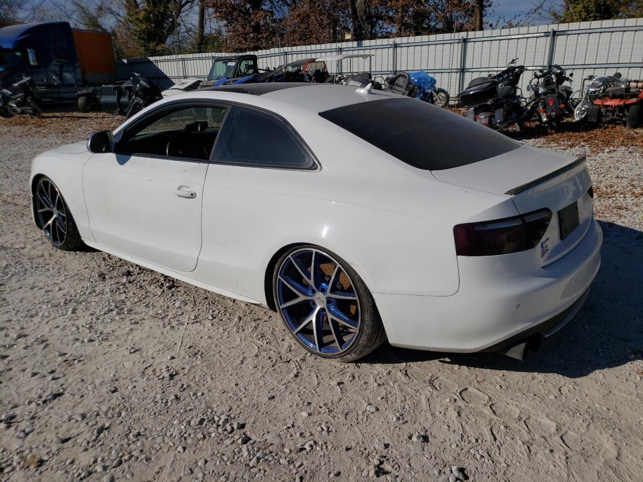 Image 2 of Audi S5 Quattro 2008 with VIN WAURV78T78A009796
