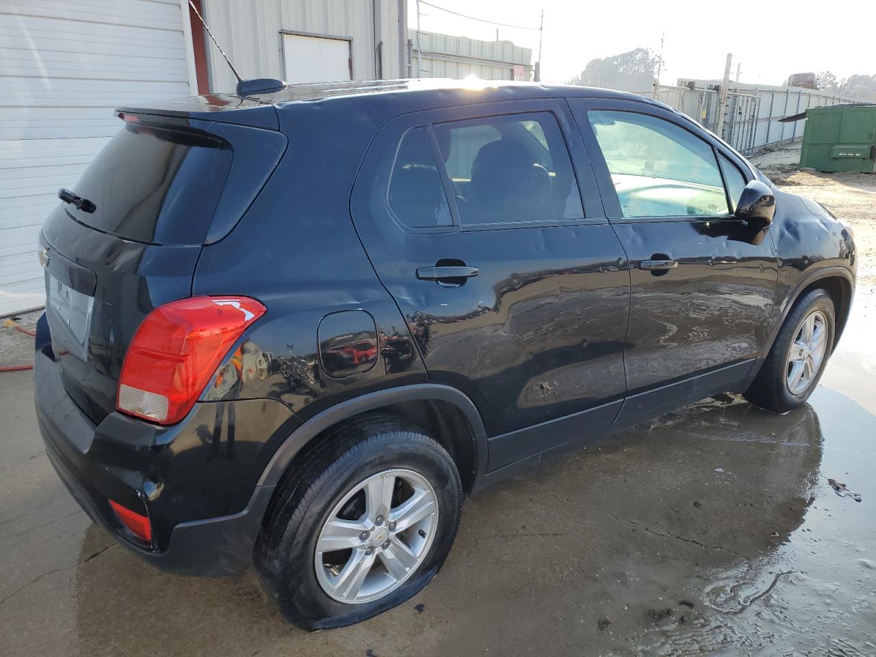 Изображение 3 2021 CHEVROLET TRAX LS 2021 с VIN KL7CJKSB7MB333291