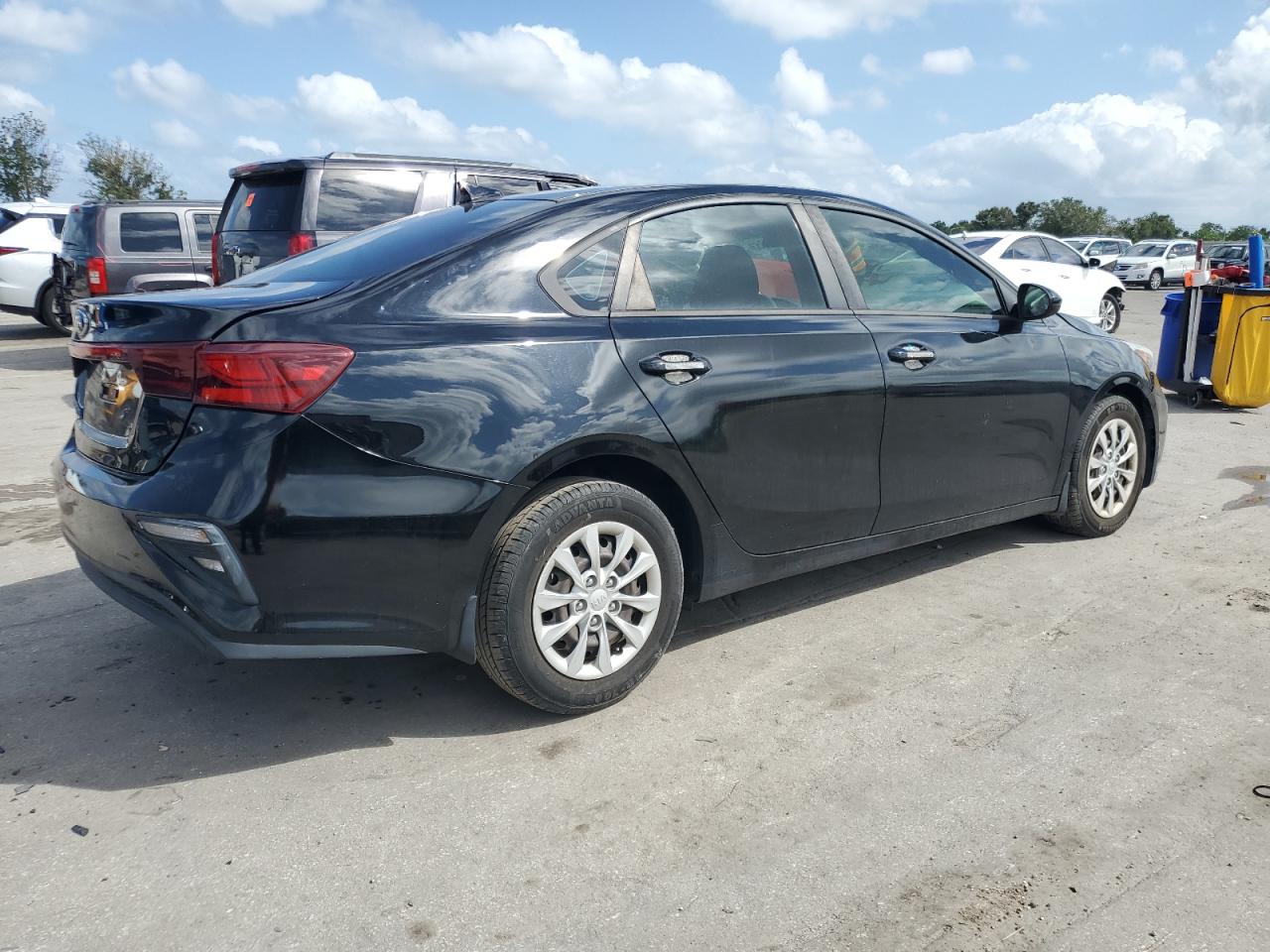 Obraz 3 z 2020 KIA FORTE FE 2020 z VIN 3KPF24AD3LE142545