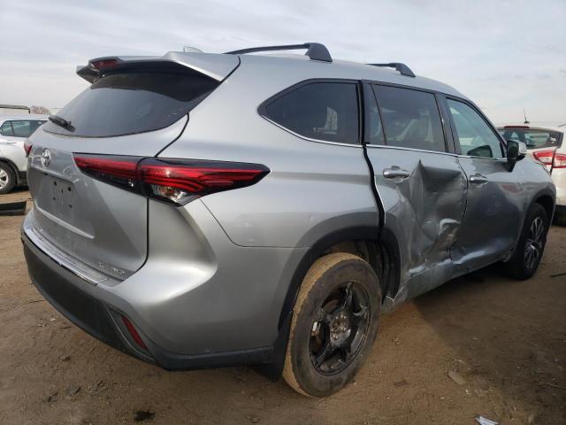Image 3 of 2022 TOYOTA HIGHLANDER XLE 2022 with VIN 5TDHZRBH5NS581533
