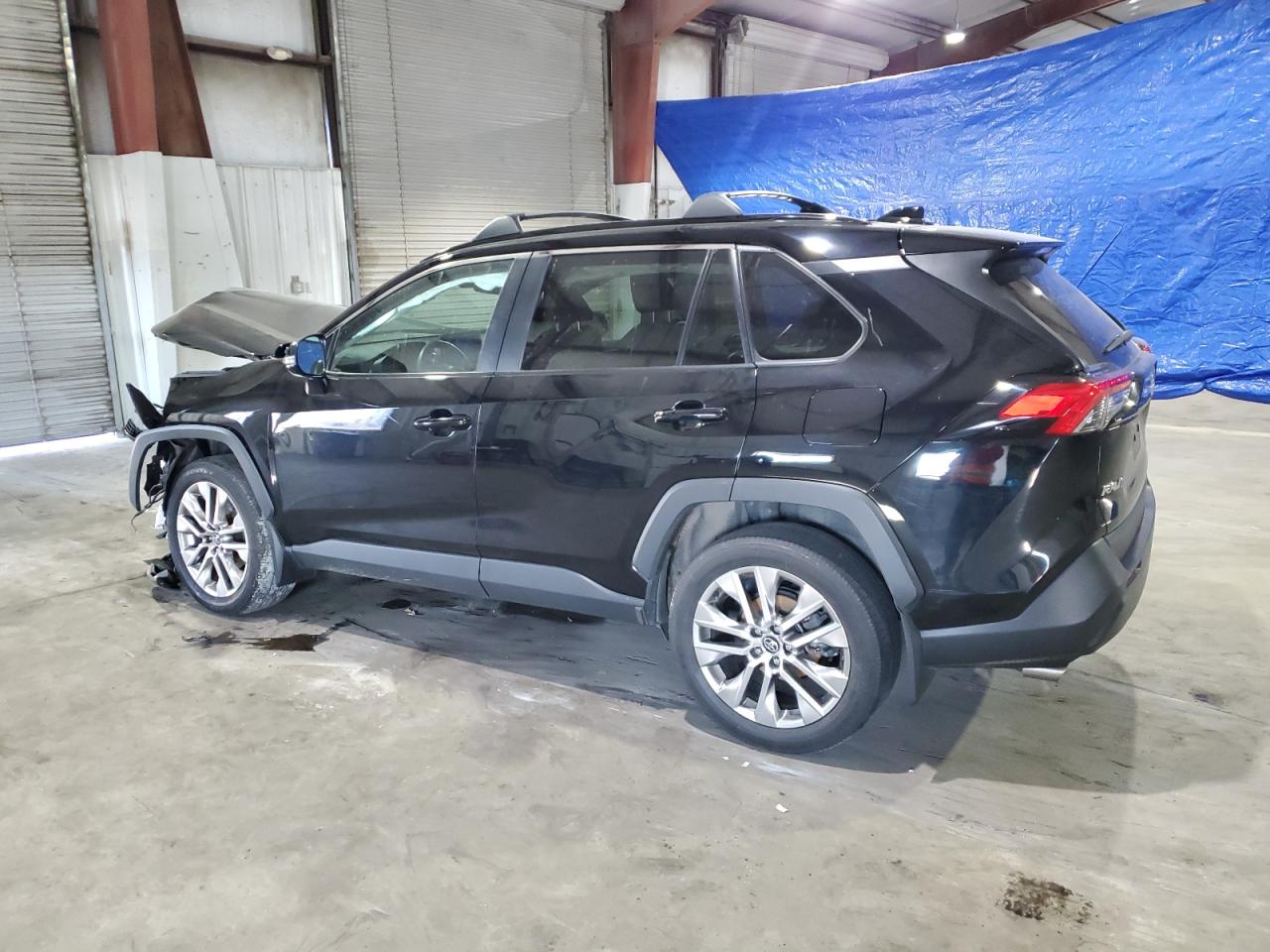 Image 2 of 2021 TOYOTA RAV4 XLE PREMIUM 2021 with VIN 2T3A1RFV2MC165818