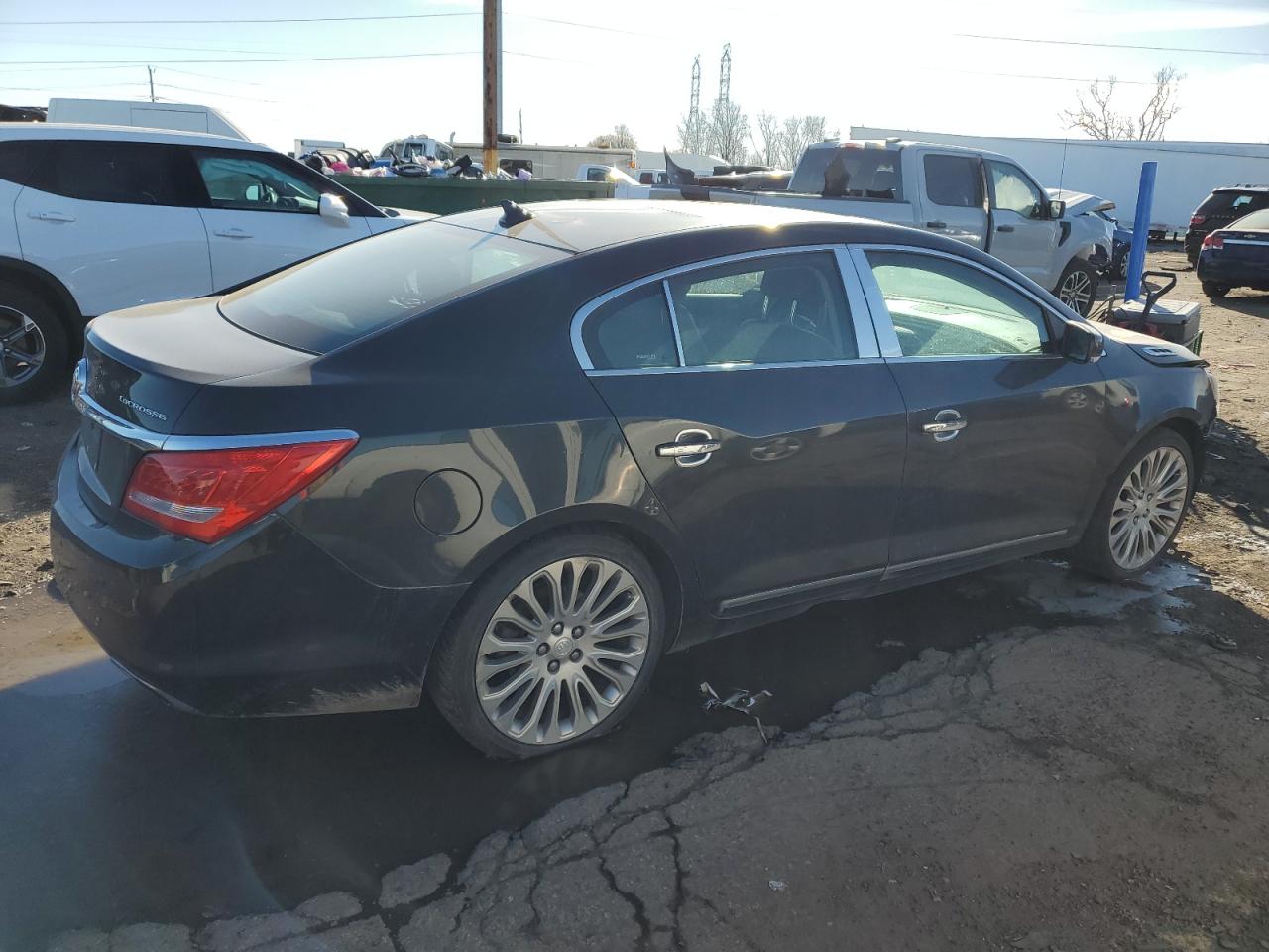 Obraz 3 z Buick Lacrosse Touring 2014 z VIN 1G4GF5G36EF154920