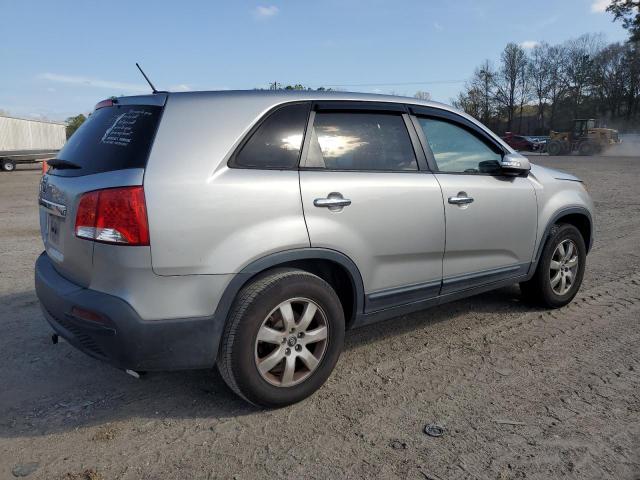 Obraz 3 z 2013 KIA SORENTO LX 2013 z VIN 5XYKT3A15DG385807