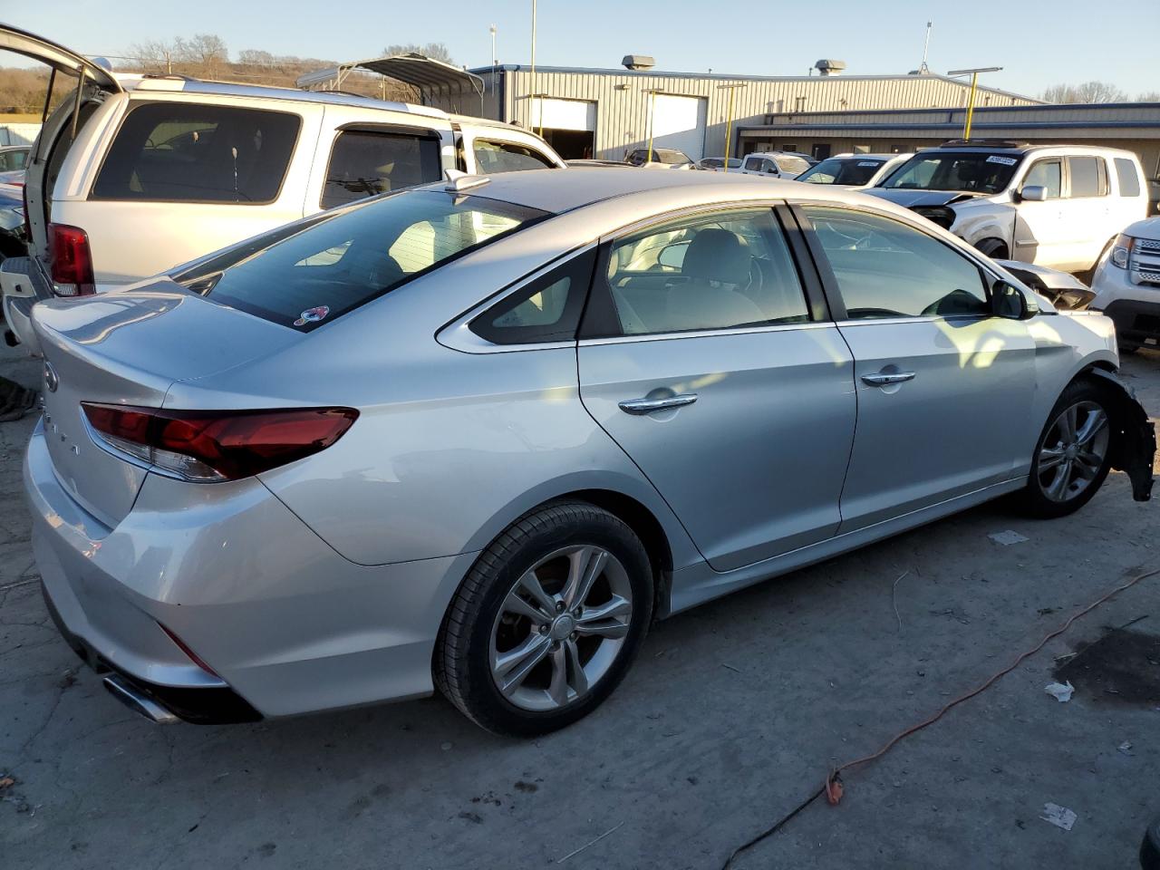Image 3 of 2018 HYUNDAI SONATA SPORT 2018 with VIN 5NPE34AF7JH656840