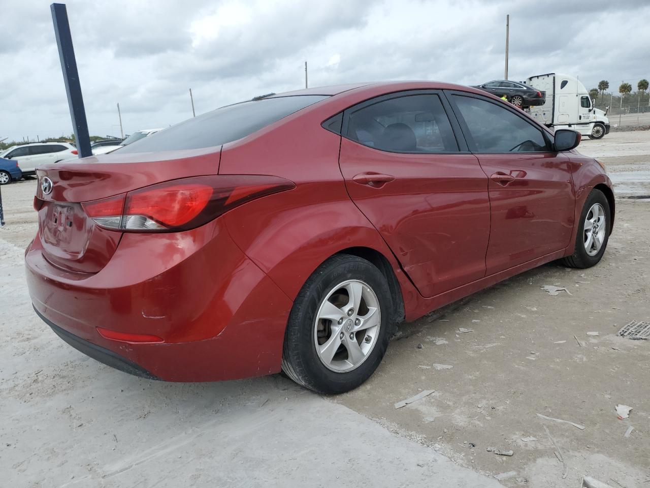 Image 3 of 2015 HYUNDAI ELANTRA SE 2015 with VIN 5NPDH4AE3FH599502