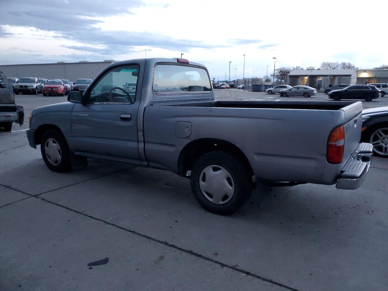 Obraz 2 z 1998 TOYOTA TACOMA  1998 z VIN 4TANL42N0WZ133127