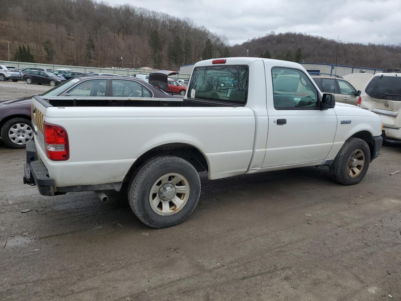 Obraz 3 z 2011 FORD RANGER  2011 z VIN 1FTKR1AD5BPA82355