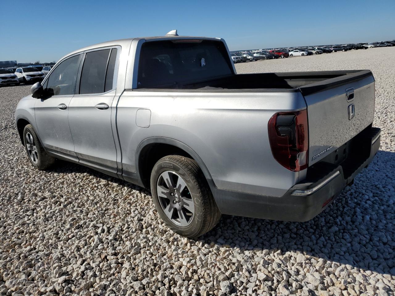 Image 2 of 2017 HONDA RIDGELINE RTL 2017 with VIN 5FPYK2F54HB006447
