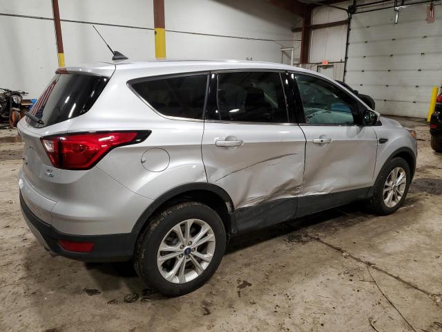 Image 3 of 2019 FORD ESCAPE SE 2019 with VIN 1FMCU9GD6KUA10313