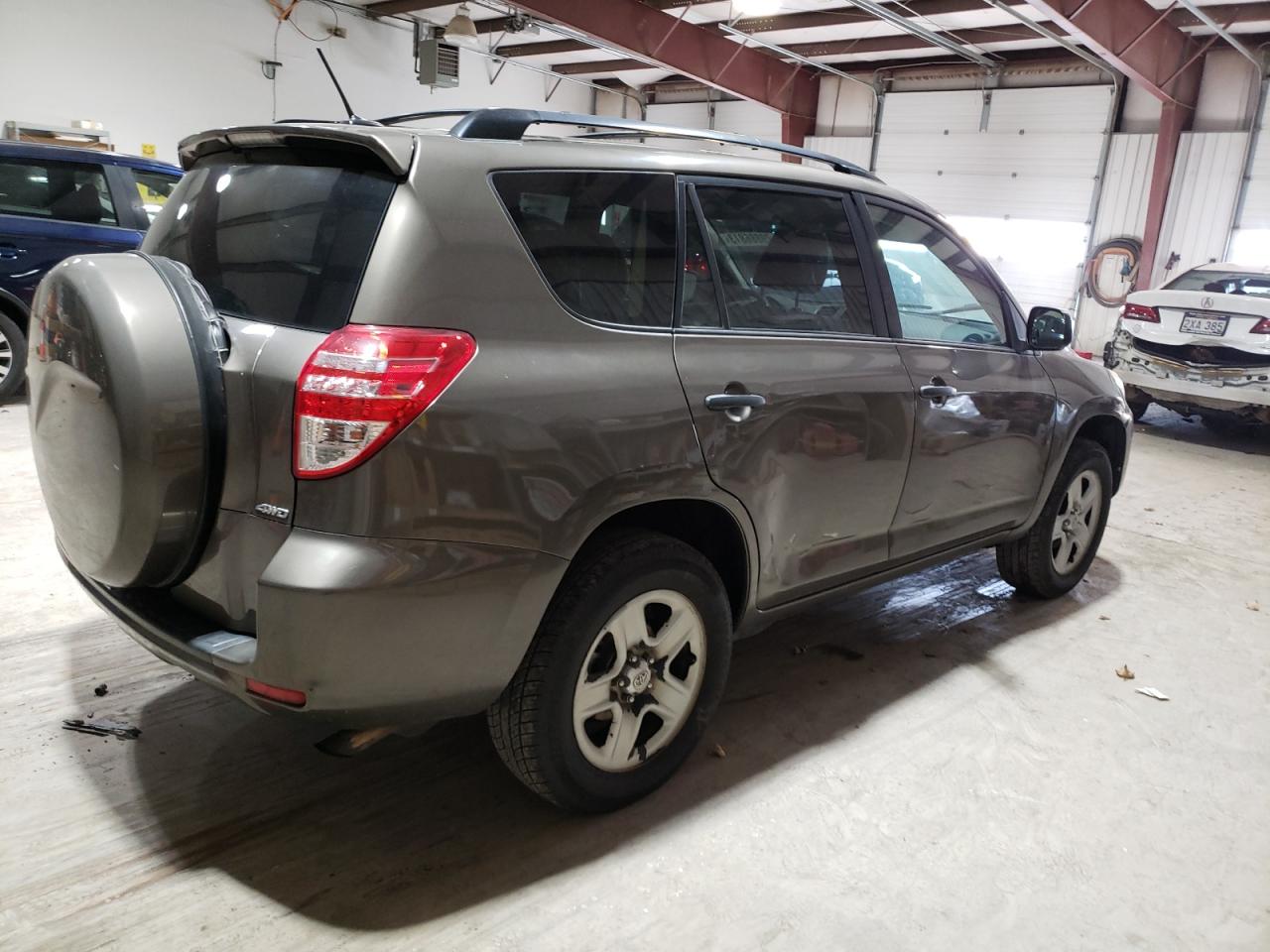 Obraz 3 z 2010 TOYOTA RAV4  2010 z VIN 2T3BF4DV7AW067759