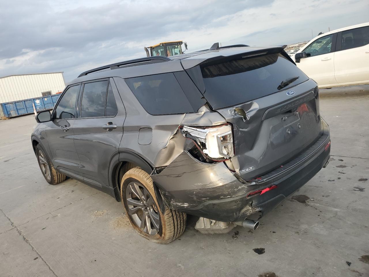 Изображение 2 2021 FORD EXPLORER XLT 2021 с VIN 1FMSK7DH4MGA04377