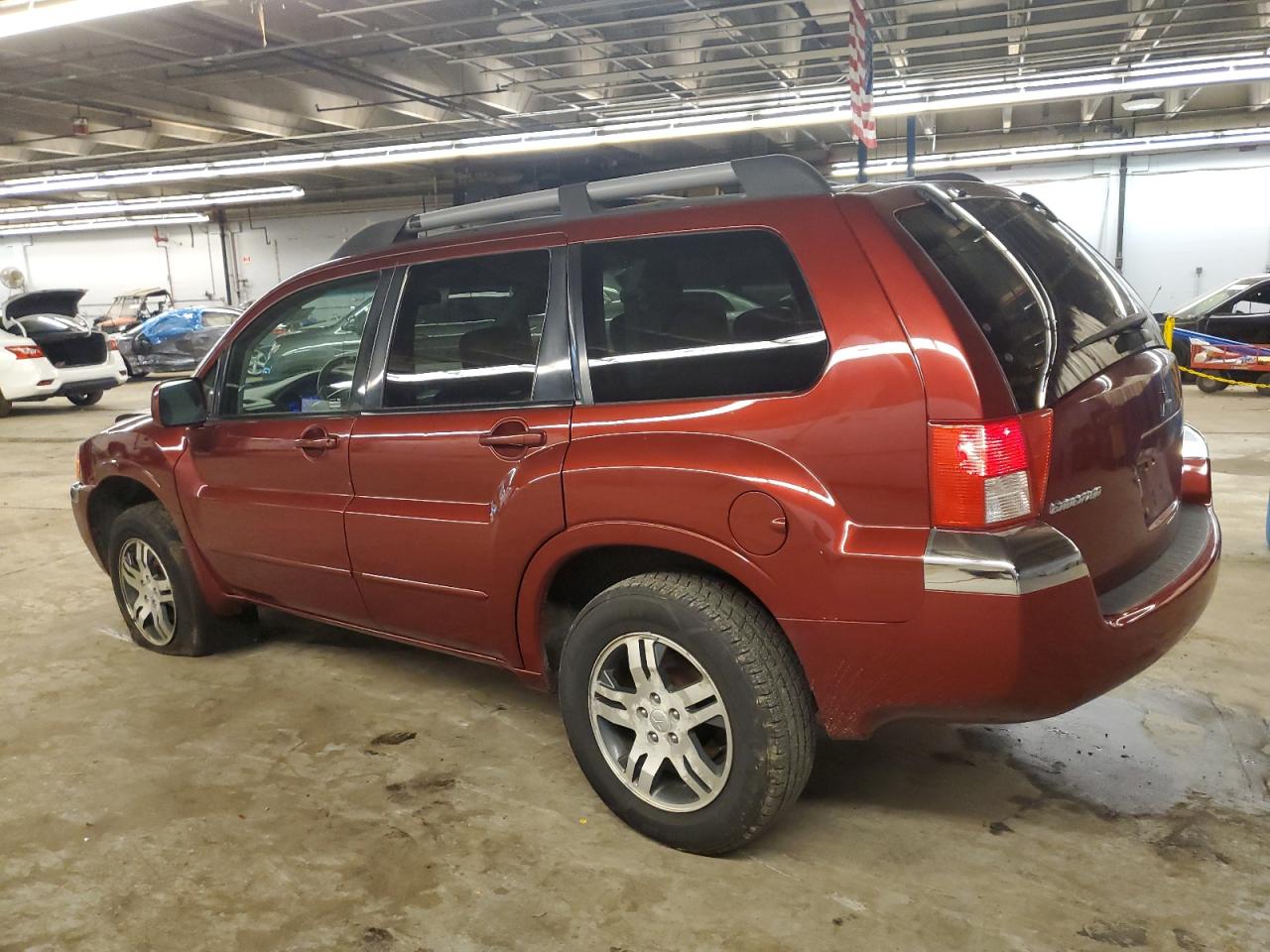 Image 2 of 2004 MITSUBISHI ENDEAVOR XLS 2004 with VIN 4A4MN31S24E012978