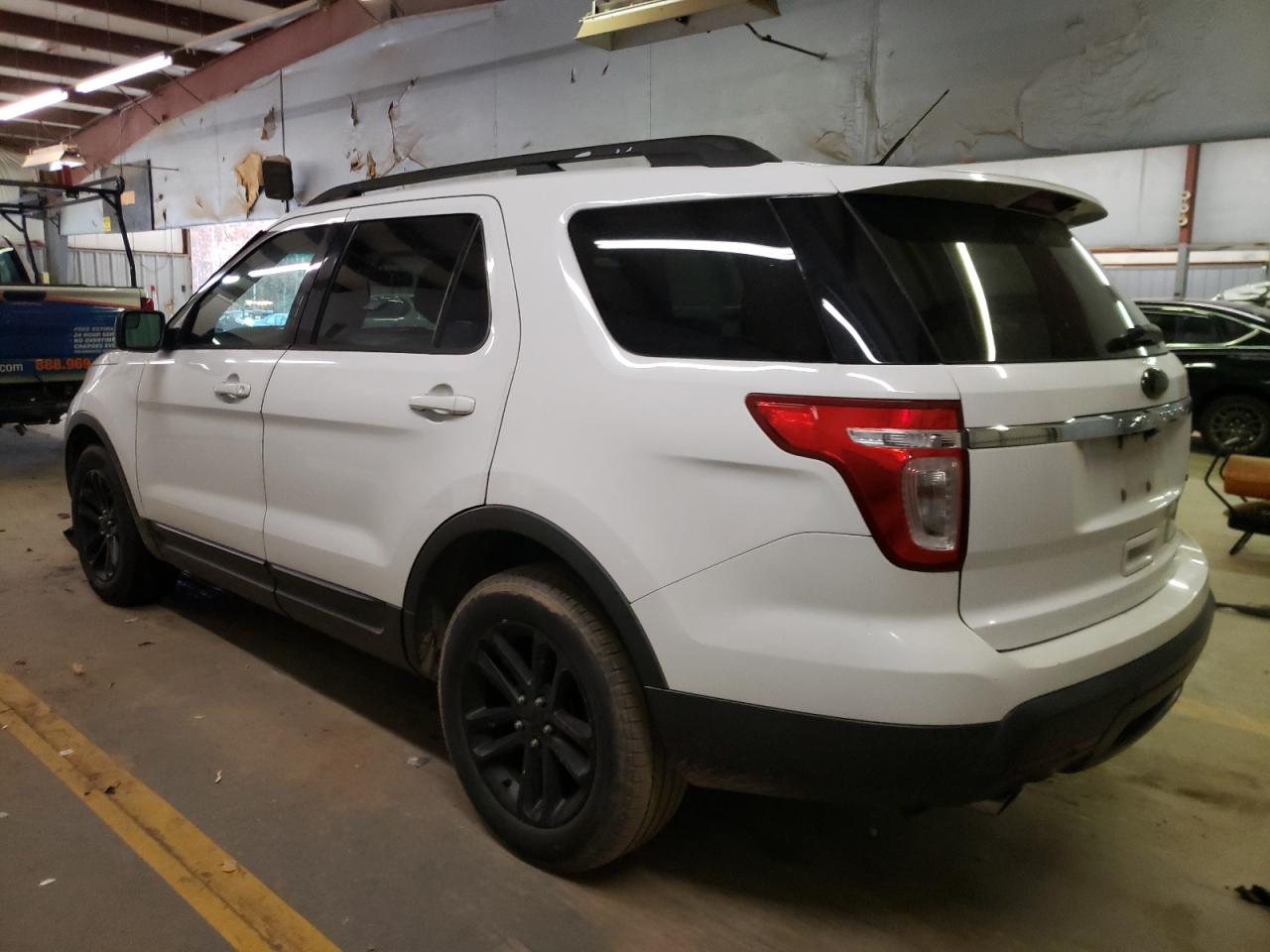 Image 2 of 2013 FORD EXPLORER XLT 2013 with VIN 1FM5K7D93DGA42575
