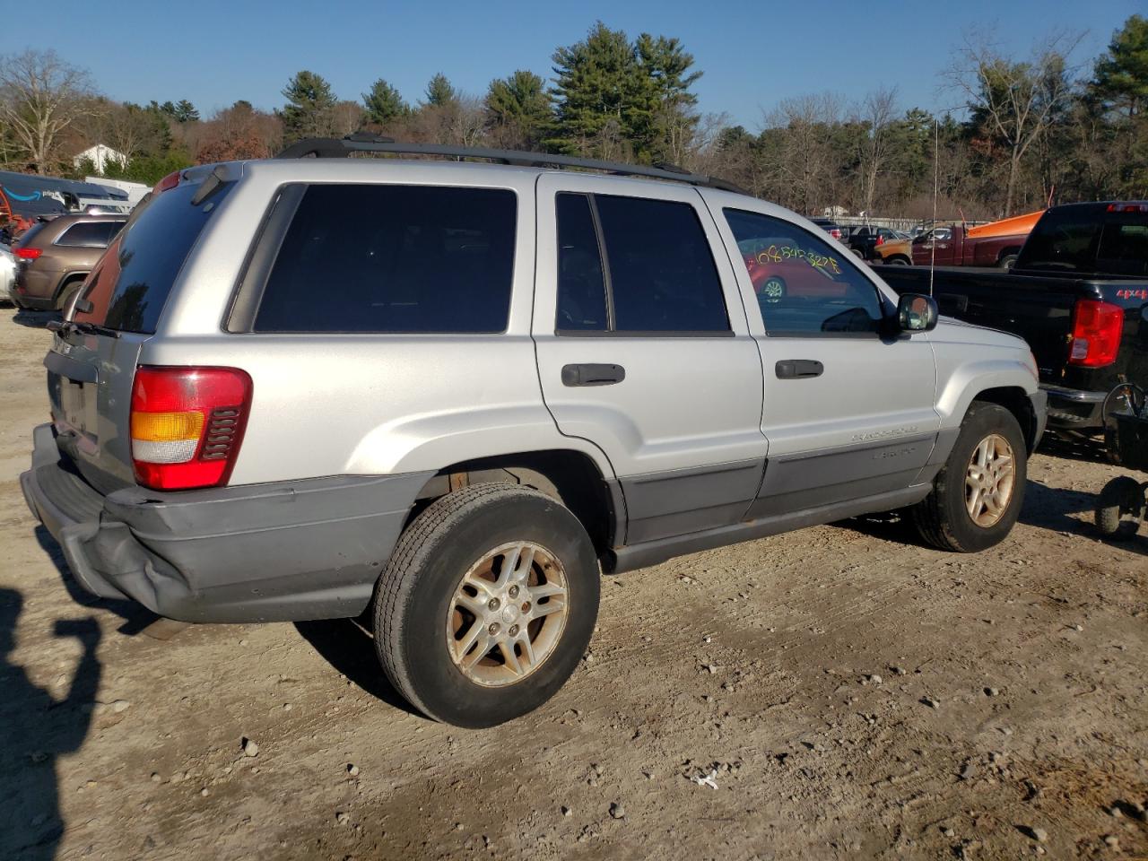 Image 3 of 2004 JEEP GRAND CHEROKEE LAREDO 2004 with VIN 1J4GW48S24C377065