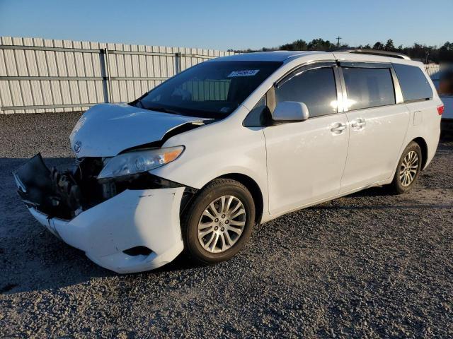 Изображение 1 2015 TOYOTA SIENNA LE 2015 с VIN 5TDKK3DC8FS546527