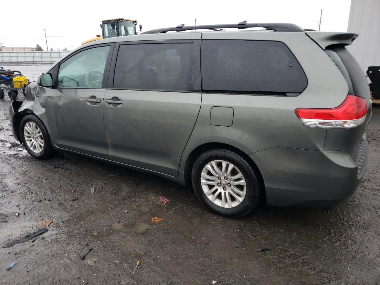 Obraz 2 z 2011 TOYOTA SIENNA XLE 2011 z VIN 5TDYK3DC0BS108475
