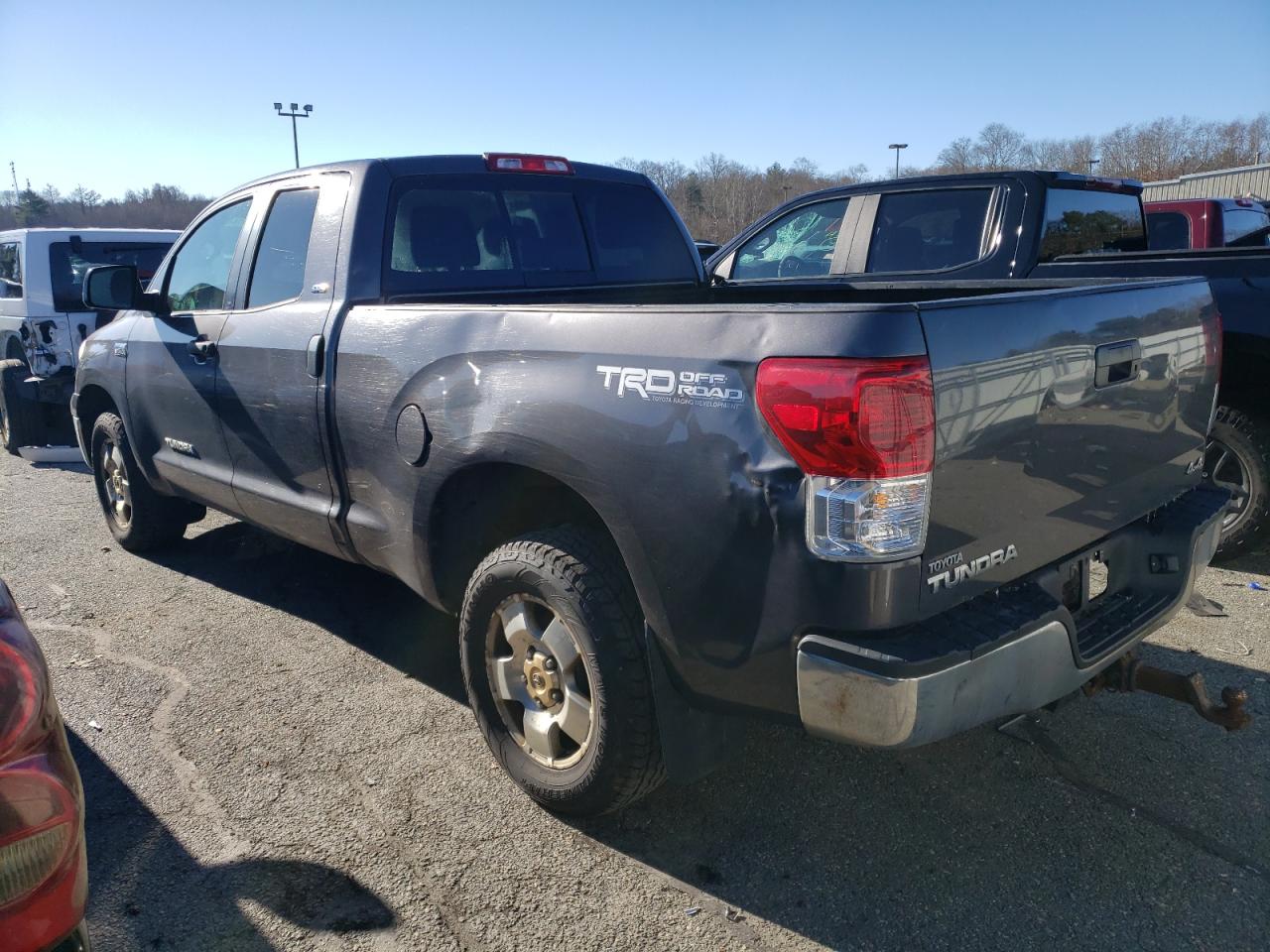Image 2 of 2011 TOYOTA TUNDRA DOUBLE CAB SR5 2011 with VIN 5TFUY5F18BX190017