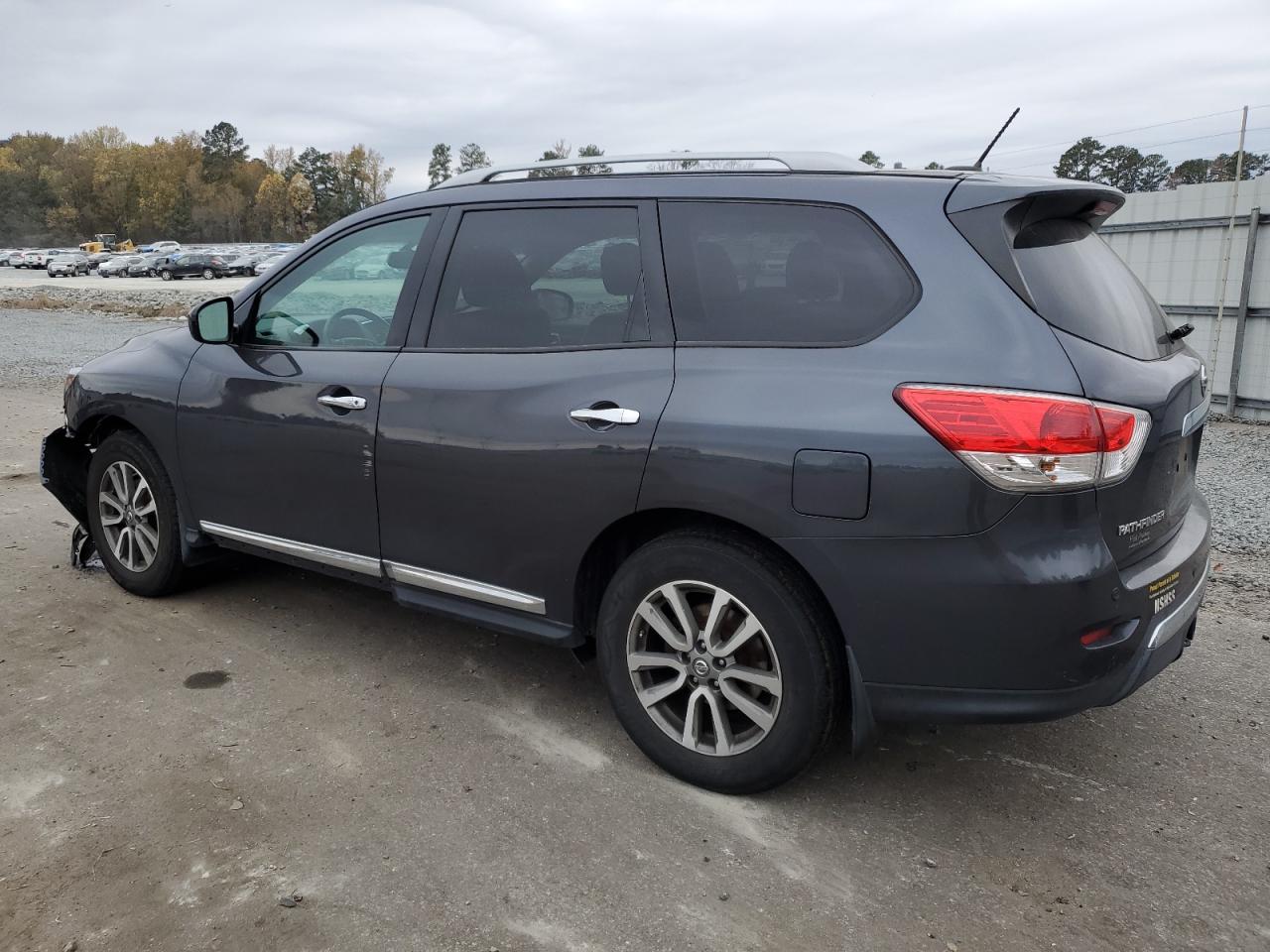 Изображение 2 2014 NISSAN PATHFINDER S 2014 с VIN 5N1AR2MM1EC604161