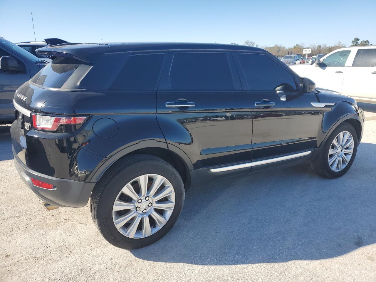Image 3 of 2017 LAND ROVER RANGE ROVER EVOQUE HSE 2017 with VIN SALVR2BG9HH194907