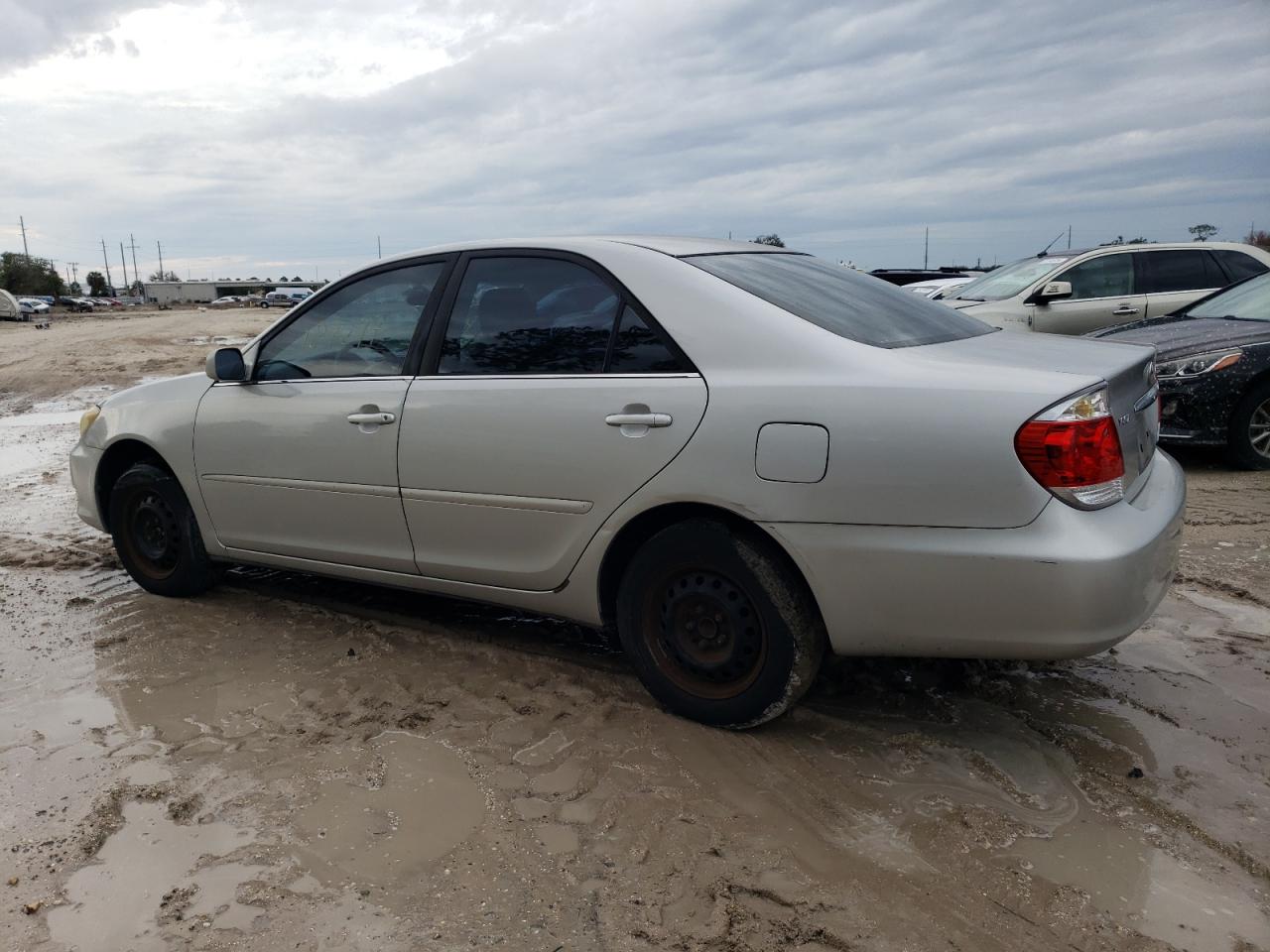 Изображение 2 2005 TOYOTA CAMRY LE 2005 с VIN 4T1BE32K95U429014