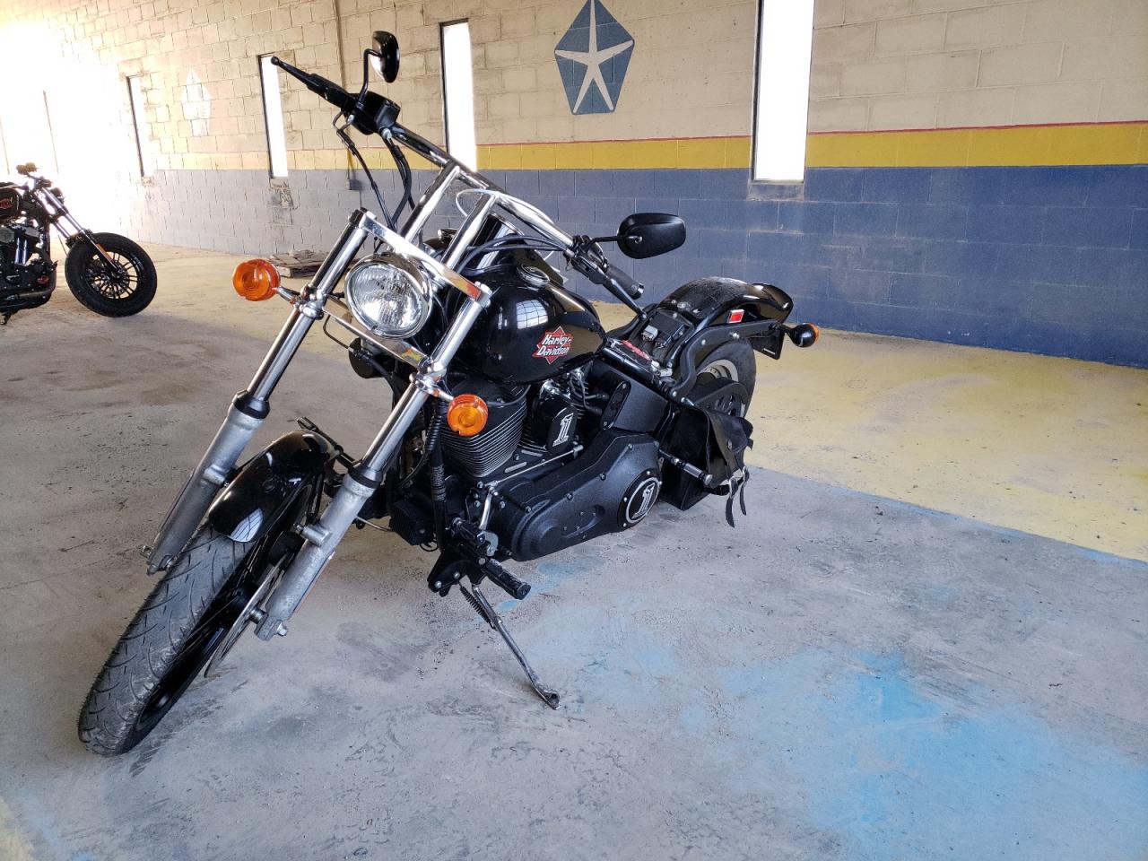 Image 2 of 2000 HARLEY-DAVIDSON FXSTB  2000 with VIN 1HD1BTY15YY036288