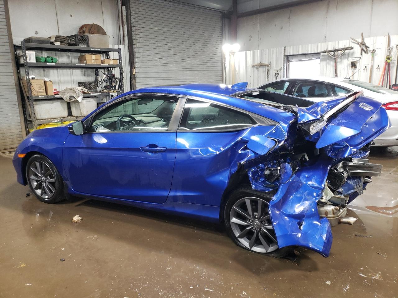 Изображение 2 2020 HONDA CIVIC EX 2020 с VIN 2HGFC3B32LH350239