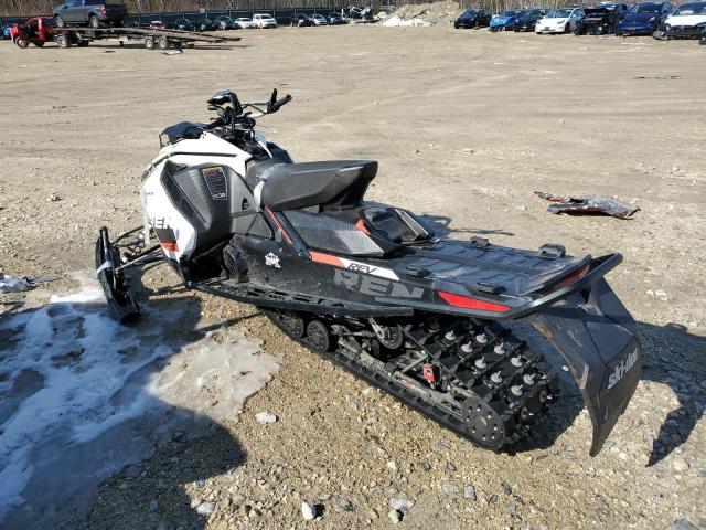 Image 3 of 2019 SKI DOO RENEGAD600 2019 with VIN 2BPSBXKA1KV000011