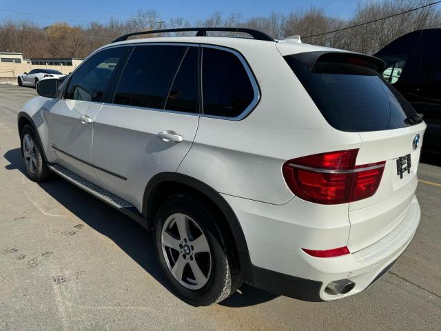 Изображение 2 2013 BMW X5 XDRIVE35D 2013 с VIN 5UXZW0C5XD0B96050