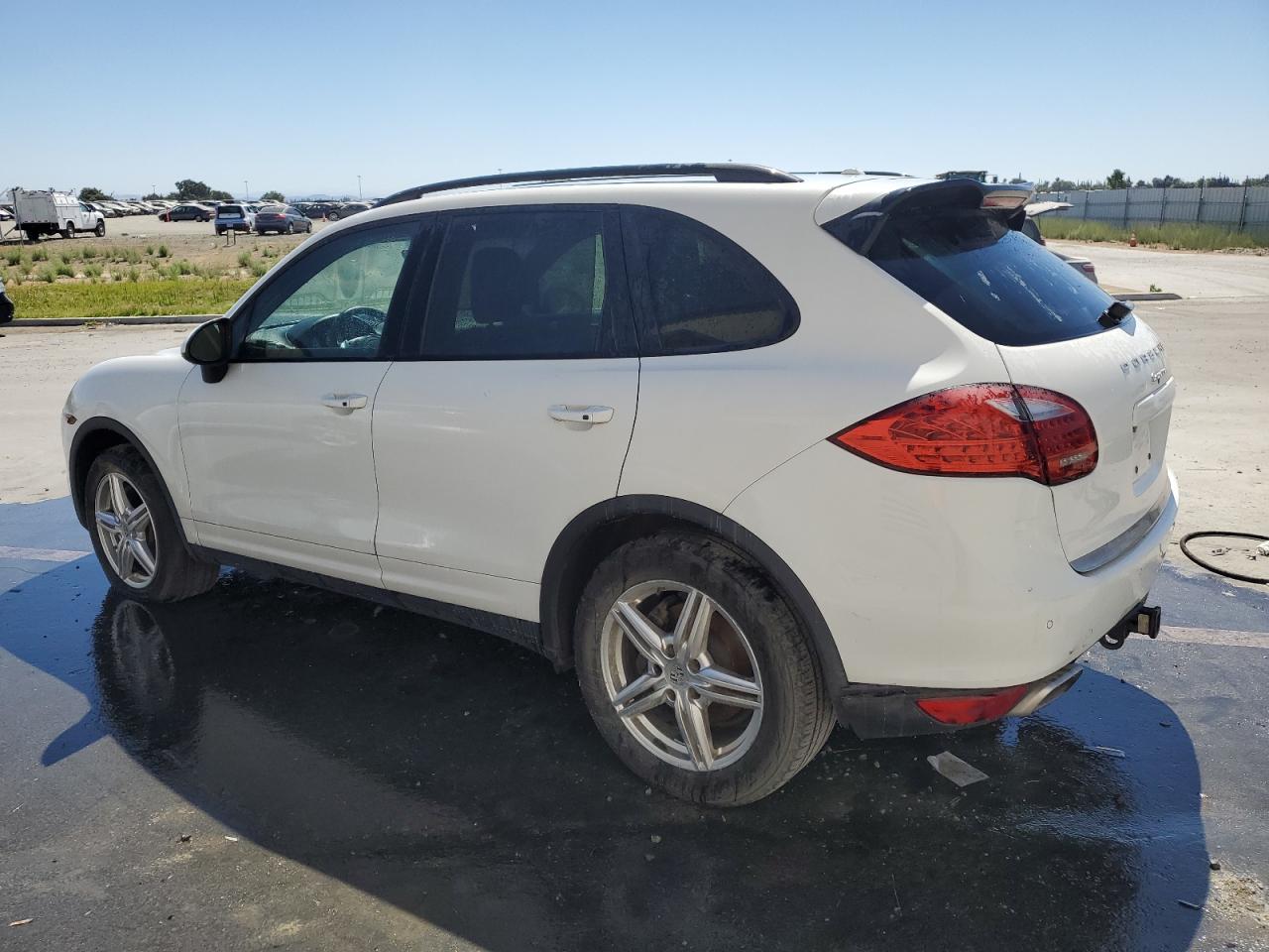 Изображение 2 2014 PORSCHE CAYENNE  2014 с VIN WP1AF2A23ELA38230