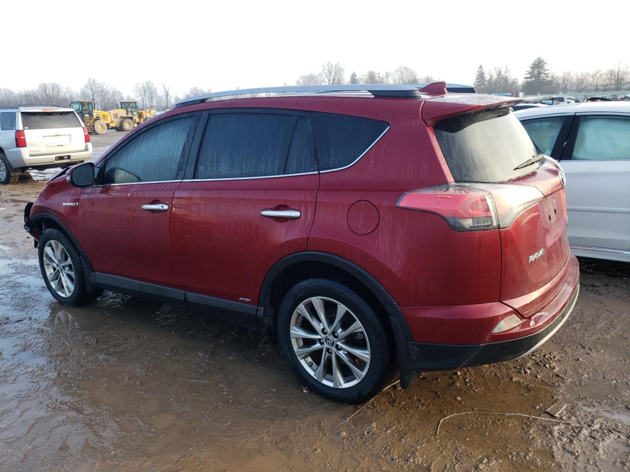 Изображение 2 2018 TOYOTA RAV4 HV LIMITED 2018 с VIN JTMDJREV4JD190709