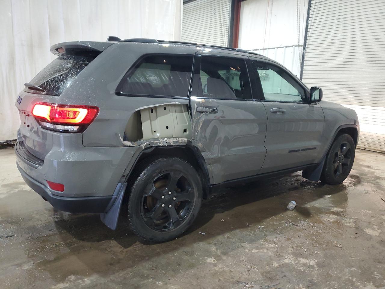 Image 3 of 2019 JEEP GRAND CHEROKEE LAREDO 2019 with VIN 1C4RJFAG4KC727338