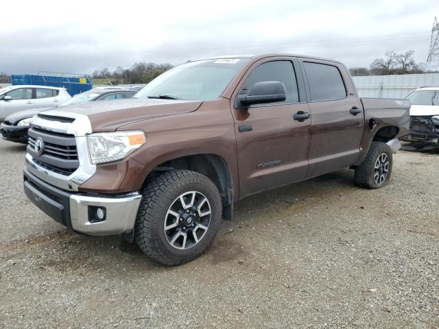 Obraz 1 z 2017 TOYOTA TUNDRA CREWMAX SR5 2017 z VIN 5TFDW5F15HX632332