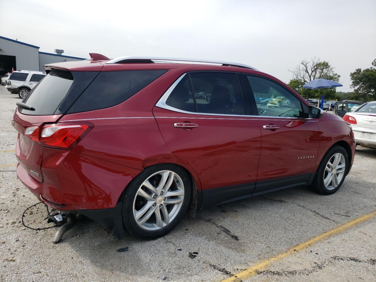 Image 3 of 2018 CHEVROLET EQUINOX PREMIER 2018 with VIN 2GNAXMEV6J6120638