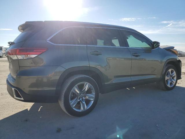 Image 3 of 2018 TOYOTA HIGHLANDER LIMITED 2018 with VIN 5TDYZRFH9JS256582